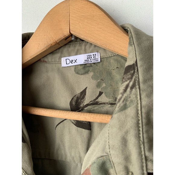 COPY - XS, DEX, sage and floral utility jacket - Picture 12 of 16